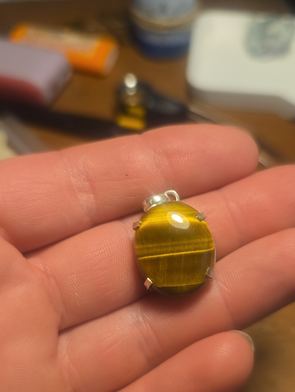 Natural tiger's eye pendant